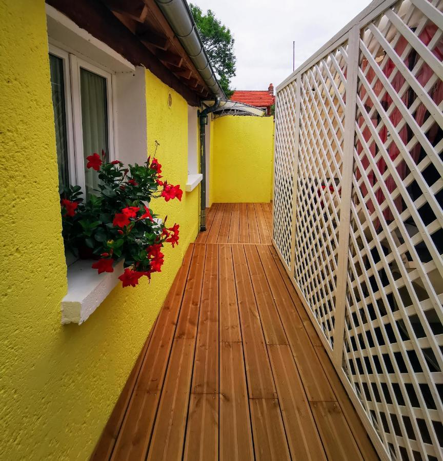 Le Coin Des Artistes Bed & Breakfast Giverny Exterior foto