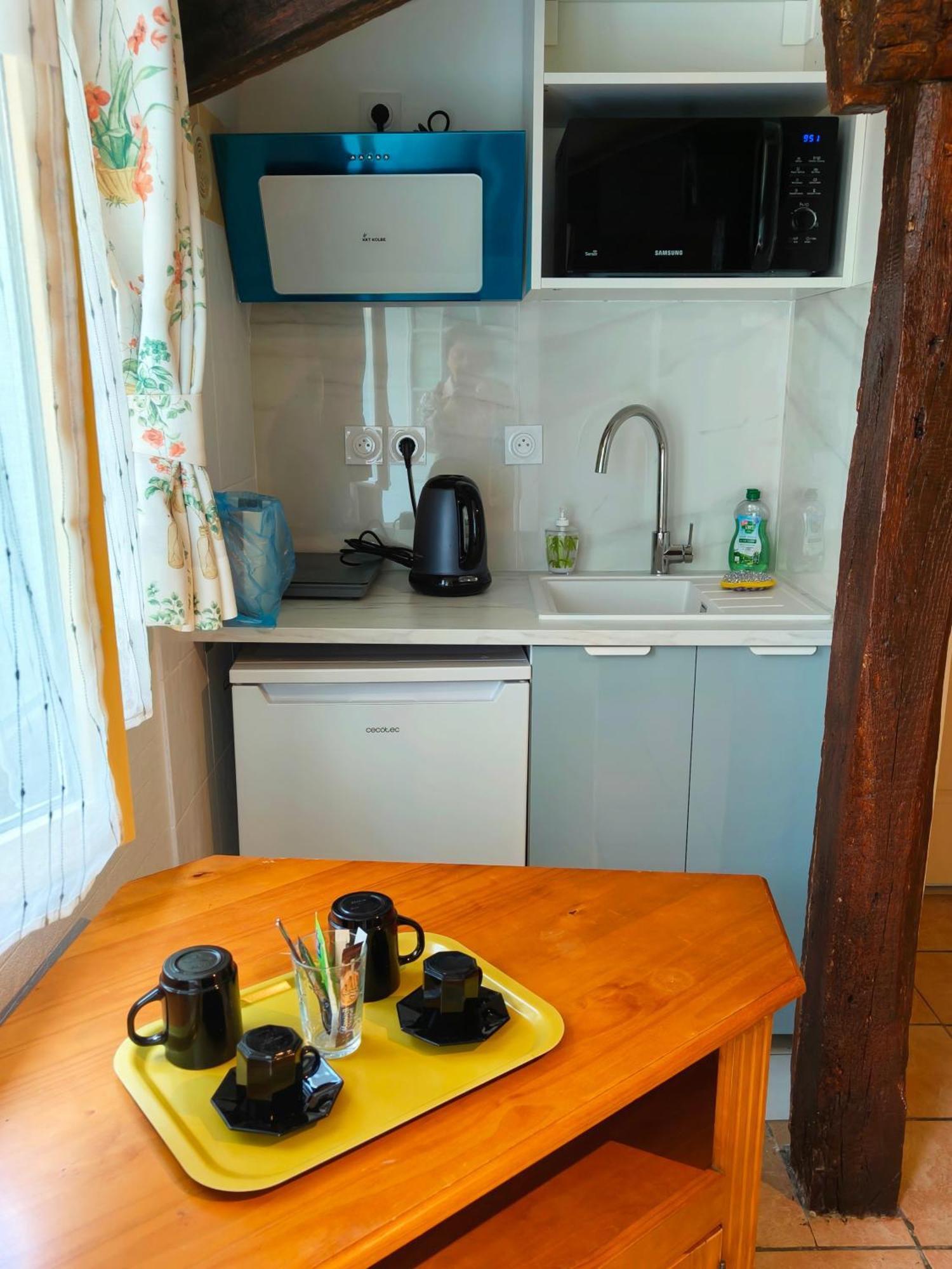 Le Coin Des Artistes Bed & Breakfast Giverny Cameră foto