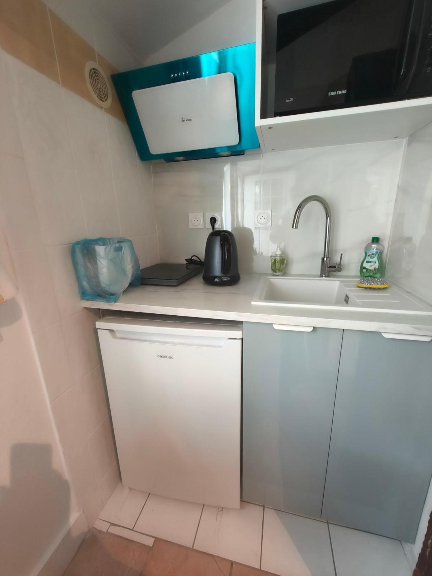 Le Coin Des Artistes Bed & Breakfast Giverny Cameră foto